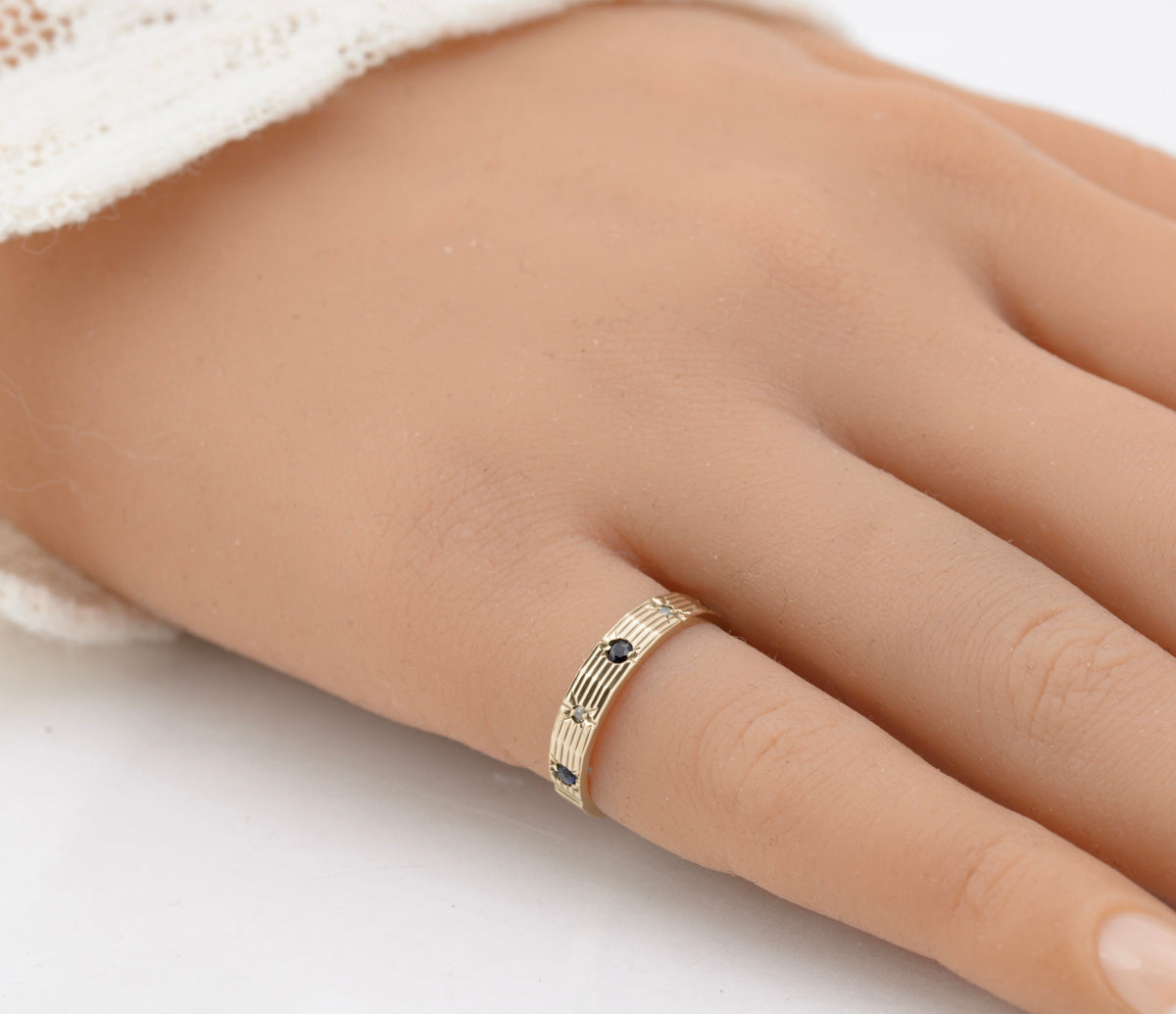 Vintage 9ct Gold Sapphire & Diamond Half Eternity Ring 1970's Hallmarked Size L (B2302)