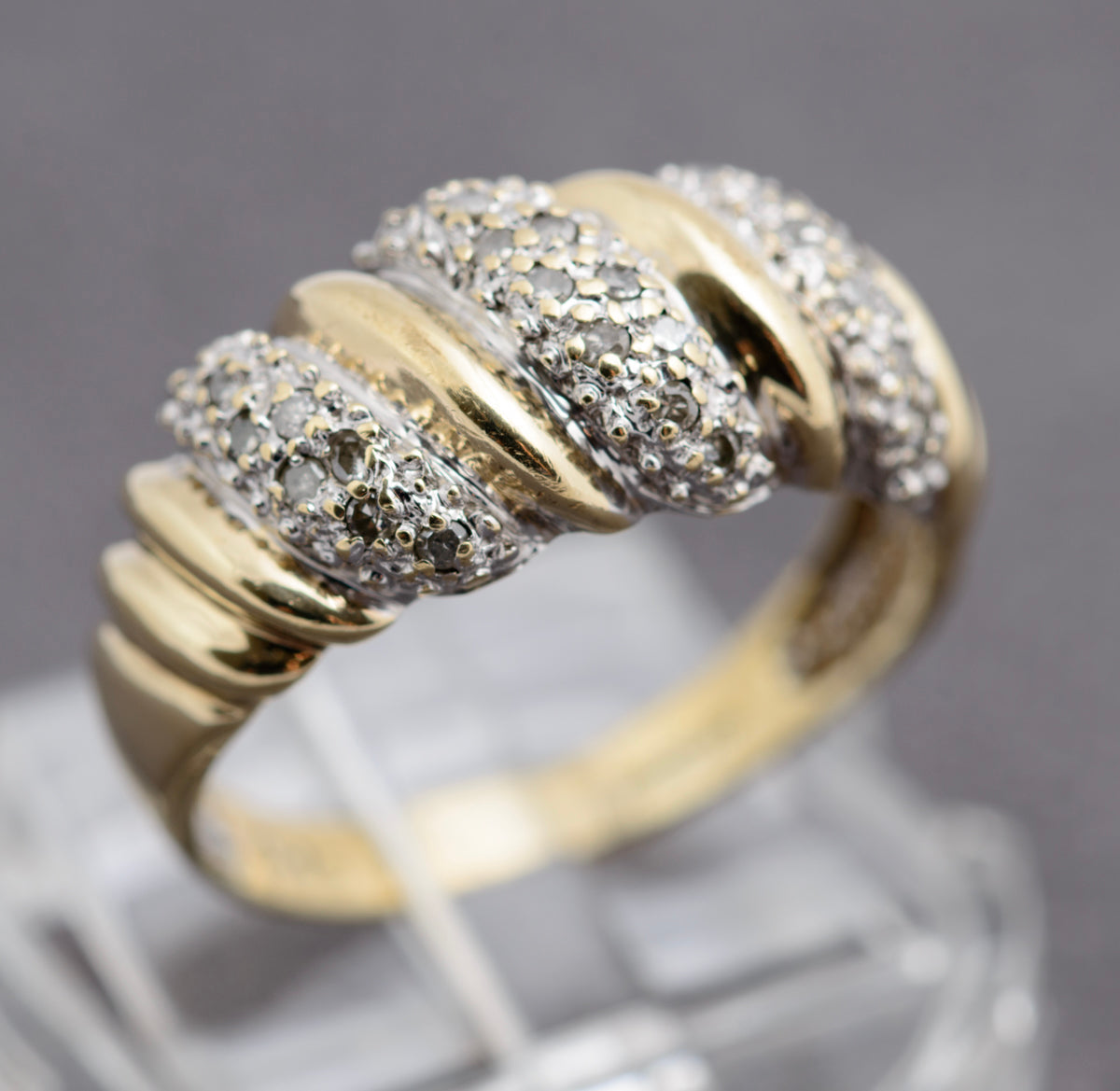 Vintage 9ct Gold & Diamond Banded Cluster Ring Hallmarked Birmingham Size O (B2332)