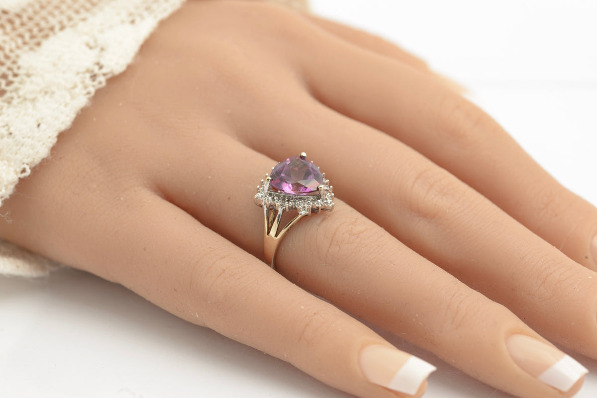 Vintage 9ct Gold Ring With Trilliant Cut Natural Pink Topaz & Diamond Halo (B2333)