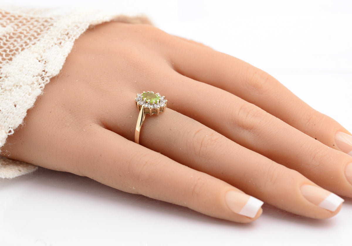 Vintage 9ct Gold Ladies Green Peridot Halo Ring With CZ's Hallmarked Size O (B2337)