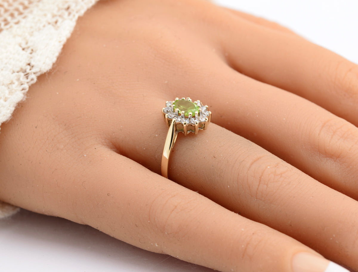 Vintage 9ct Gold Ladies Green Peridot Halo Ring With CZ's Hallmarked Size O (B2337)
