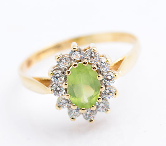 Vintage 9ct Gold Ladies Green Peridot Halo Ring With CZ's Hallmarked Size O (B2337)