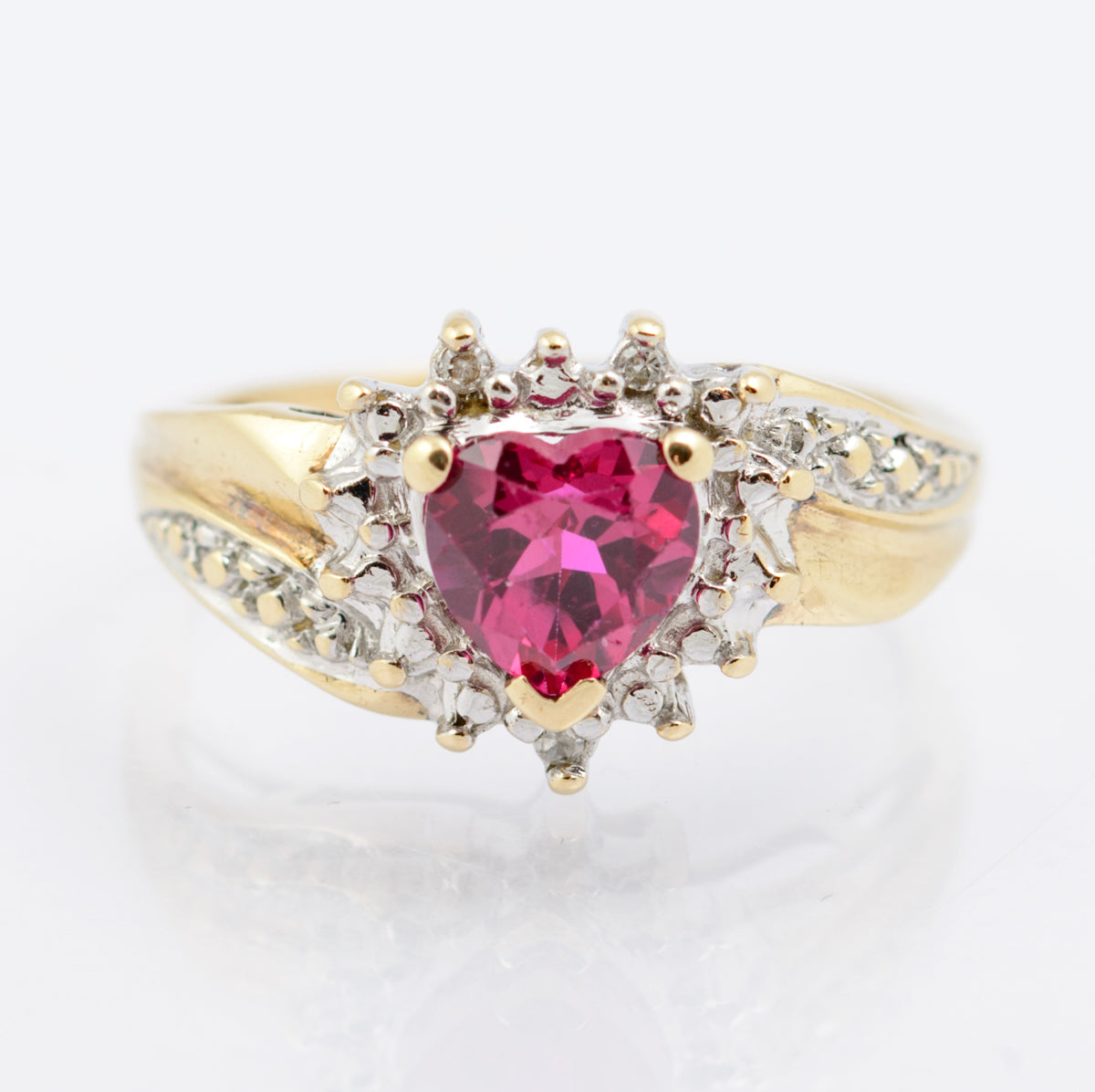 Vintage 9ct Gold Ring With Heart Shaped Ruby & Natural Diamonds(B2342)