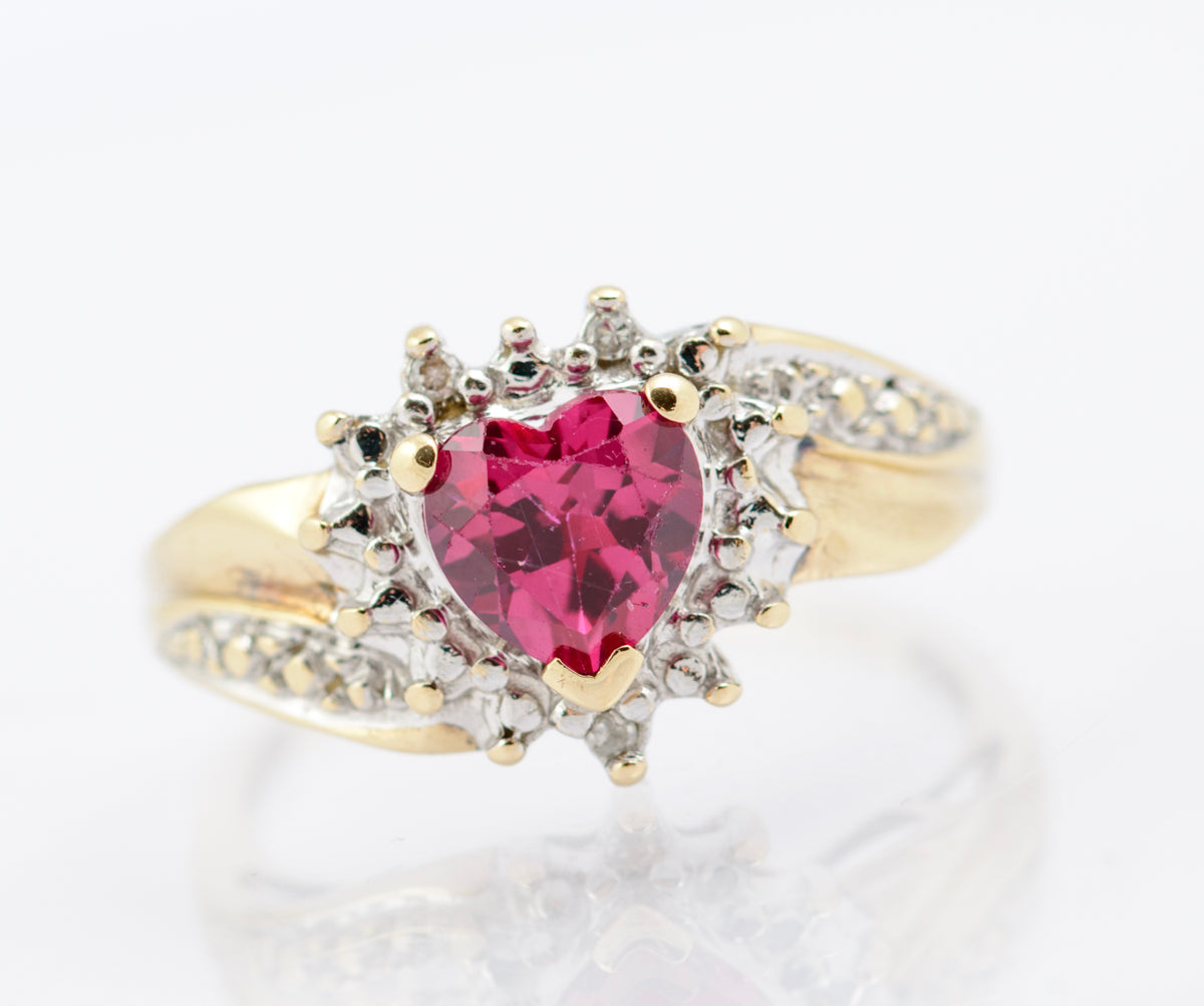 Vintage 9ct Gold Ring With Heart Shaped Ruby & Natural Diamonds(B2342)