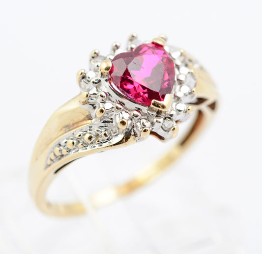 Vintage 9ct Gold Ring With Heart Shaped Ruby & Natural Diamonds(B2342)