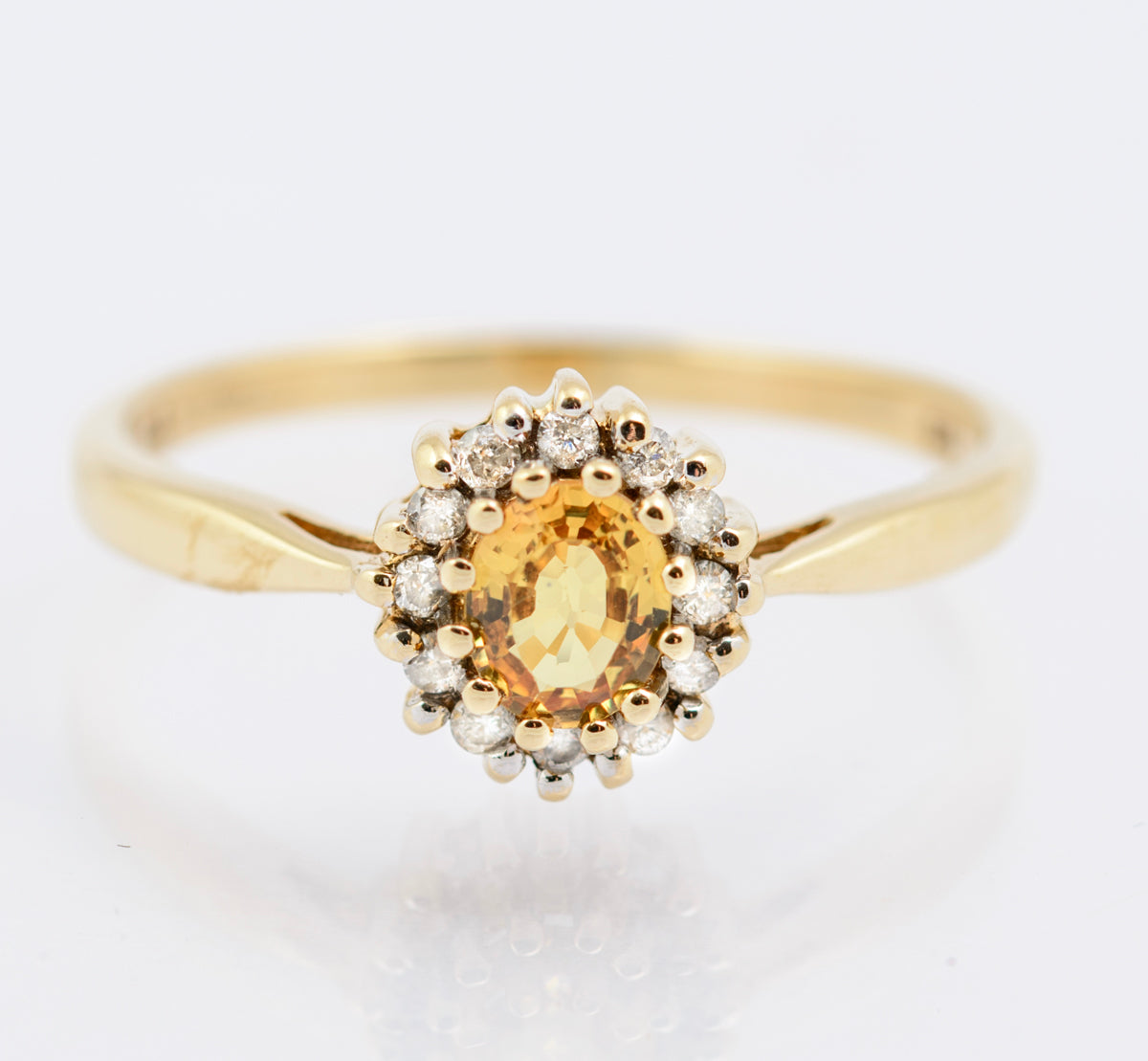 Vintage 9ct Gold Ring With Yellow Topaz Gemstone & Natural Diamond Halo Size P (B2344)