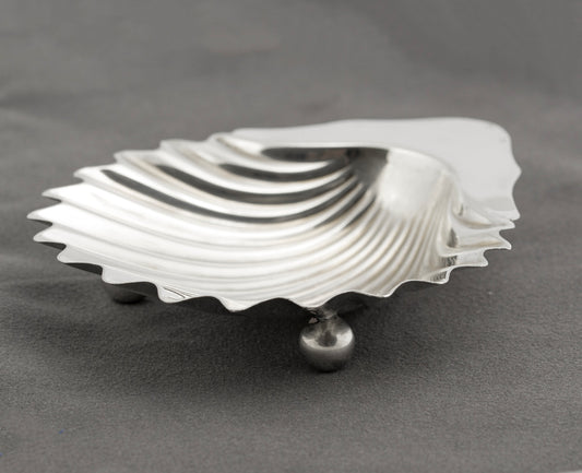 Antique Sterling Silver Shell Shape Dish Roberts & Belk Sheffield 1895 (B2348)