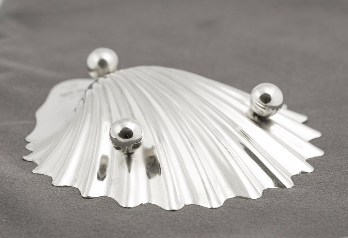 Antique Sterling Silver Shell Shape Dish Roberts & Belk Sheffield 1895 (B2348)