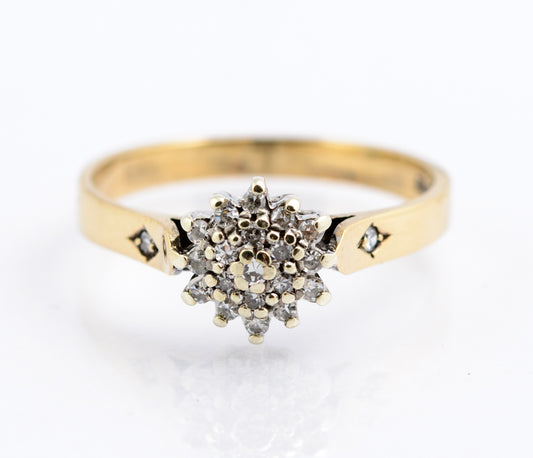 Vintage 9ct Gold & Natural Diamond Cluster Ring With Diamond Shoulders Size K1/2 (B2350)