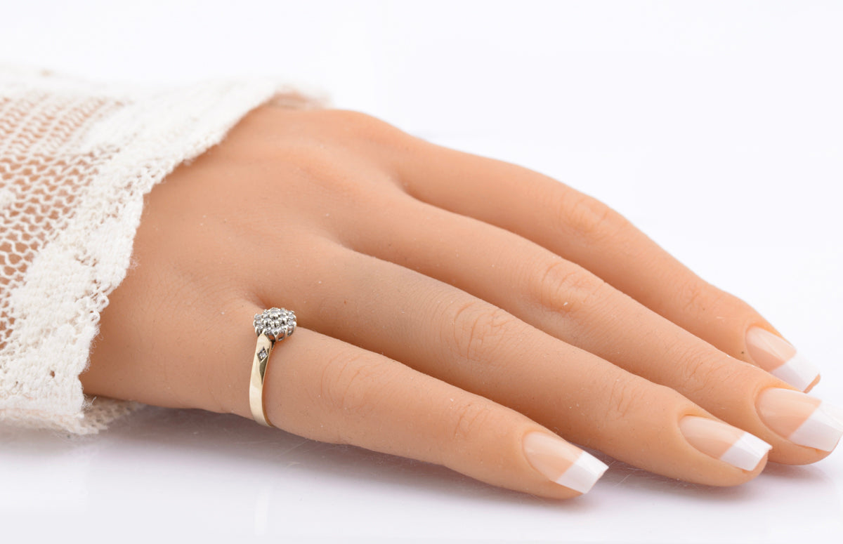 Vintage 9ct Gold & Natural Diamond Cluster Ring With Diamond Shoulders Size K1/2 (B2350)