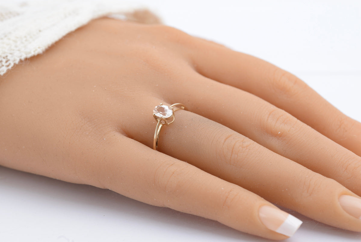 9ct Yellow Gold Ring With 0.63 Carat Natural Morganite Gemstone Size N1/2 (B2355)