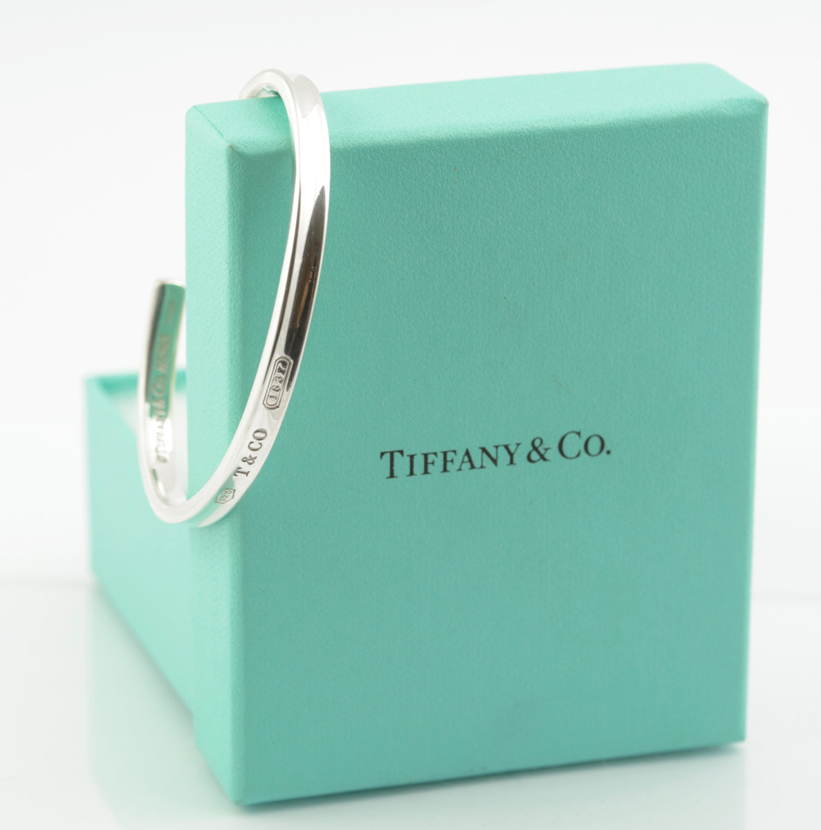 Tiffany & Co Sterling Silver Classic Concave Bangle Bracelet London Hallmark (B2373)