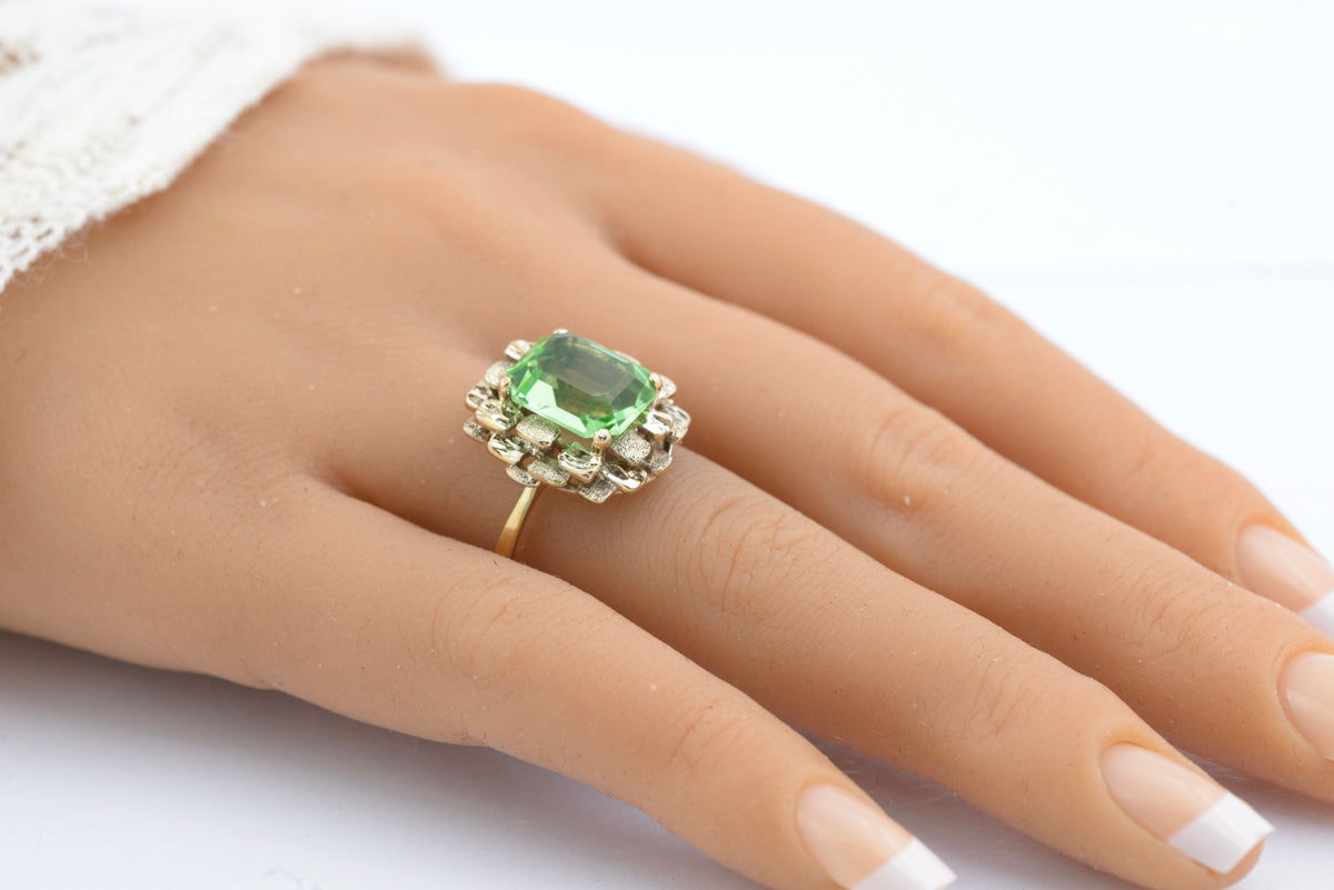 Vintage Brutalist Mid Century Vaseline Glass Gem Sterling Silver Ring By KRS (B2383)