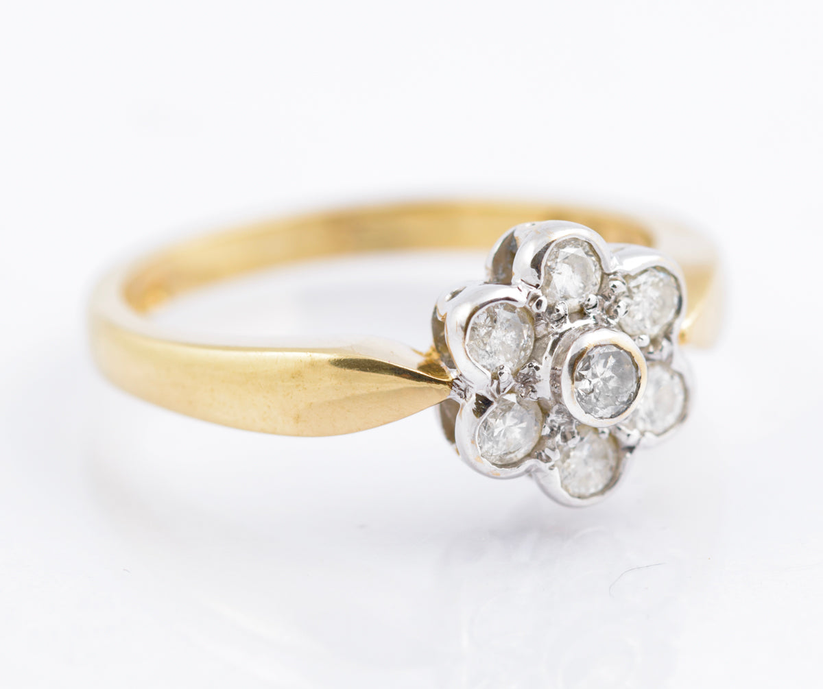 Vintage 9ct Gold & 1/3 Carat Natural Diamond Daisy Cluster Ring Size K1/2 (B2385)