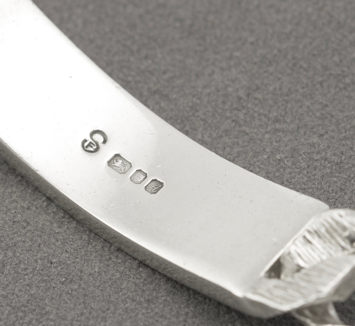 Vintage Sterling Silver Heavy Chunky Identity ID Bracelet Curb Link Hallmarked (B2398)