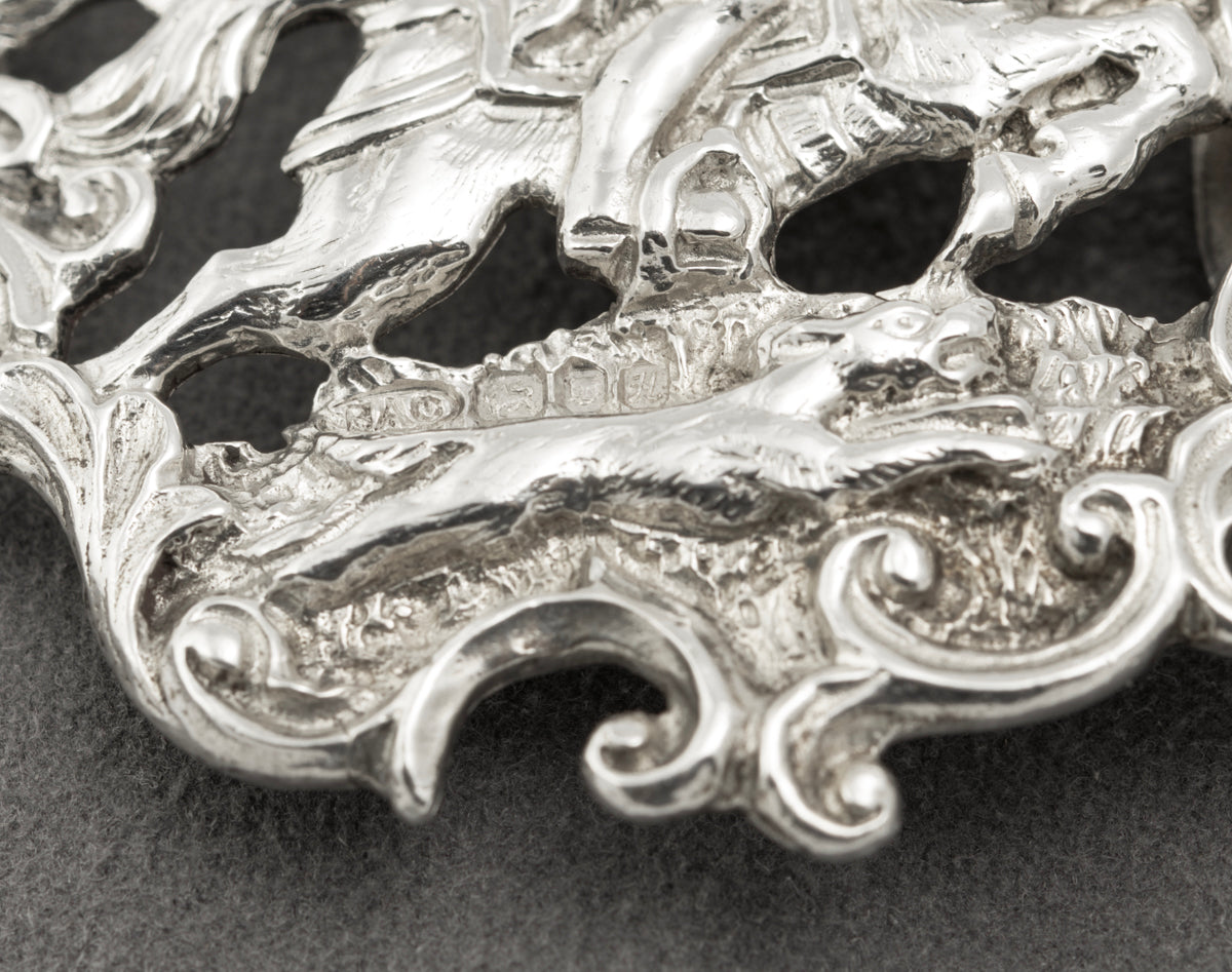 Vintage Sterling Silver Cast Nurses/Dress Buckle Stag Hunt Hallmarked 1982 (B2406)