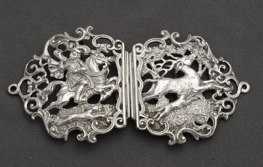 Vintage Sterling Silver Cast Nurses/Dress Buckle Stag Hunt Hallmarked 1982 (B2406)