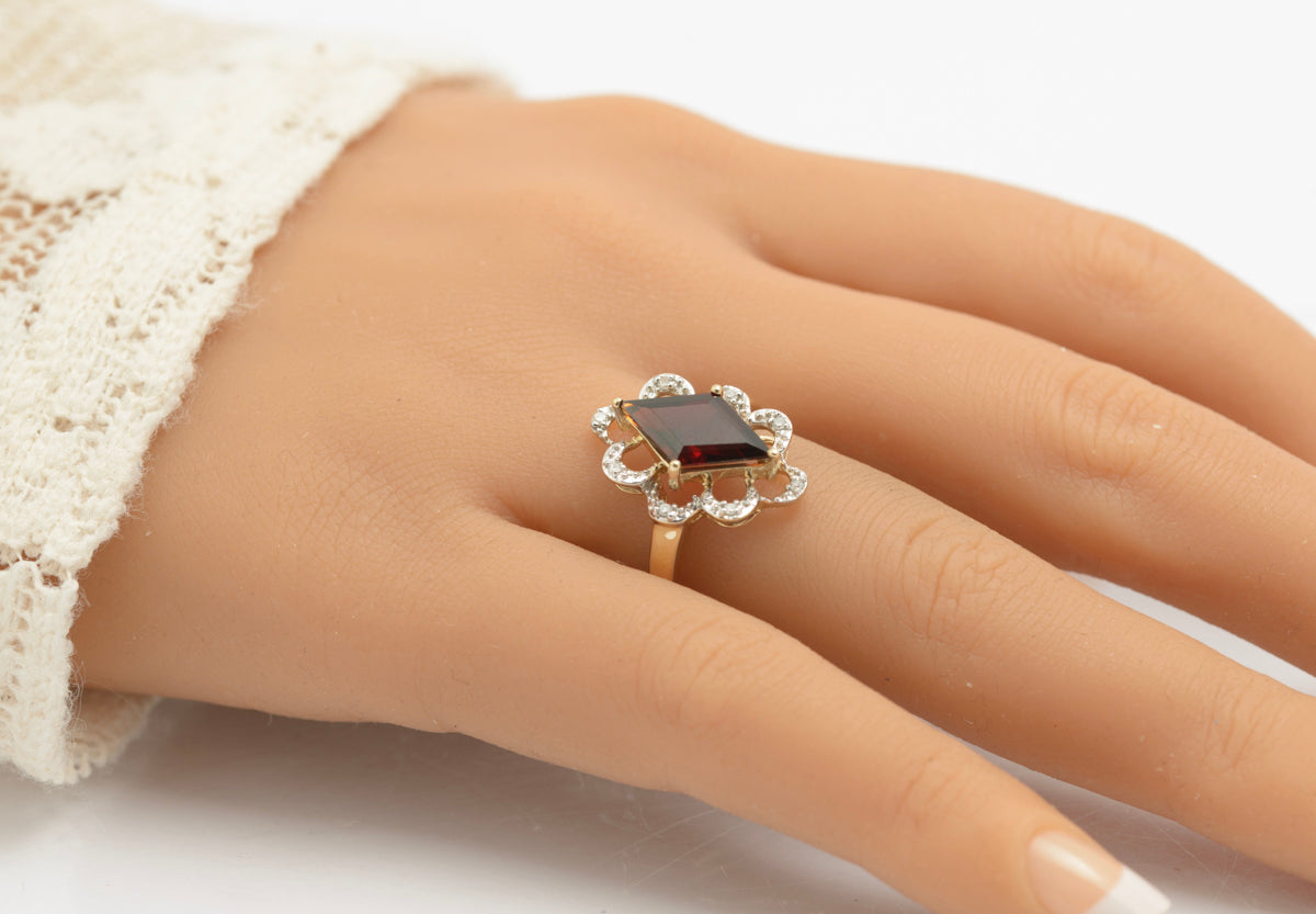 9ct Gold Natural Garnet & Diamond Dress Ring With Looped Halo Sheffield Hallmark(B2417)