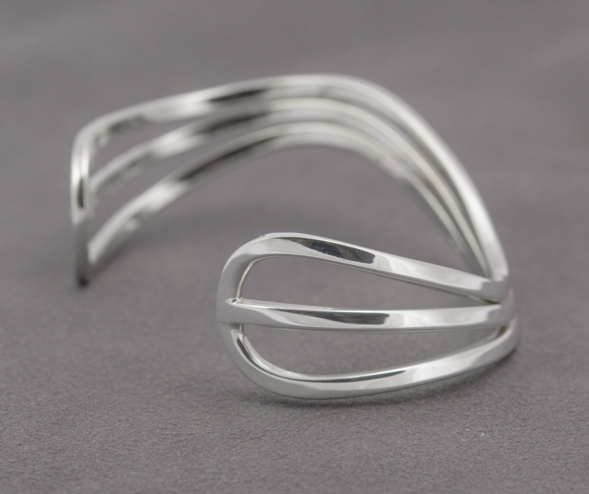 Vintage Mexican Taxco 925 Sterling Silver Wavy Bar Bangle / Bracelet (B2420)