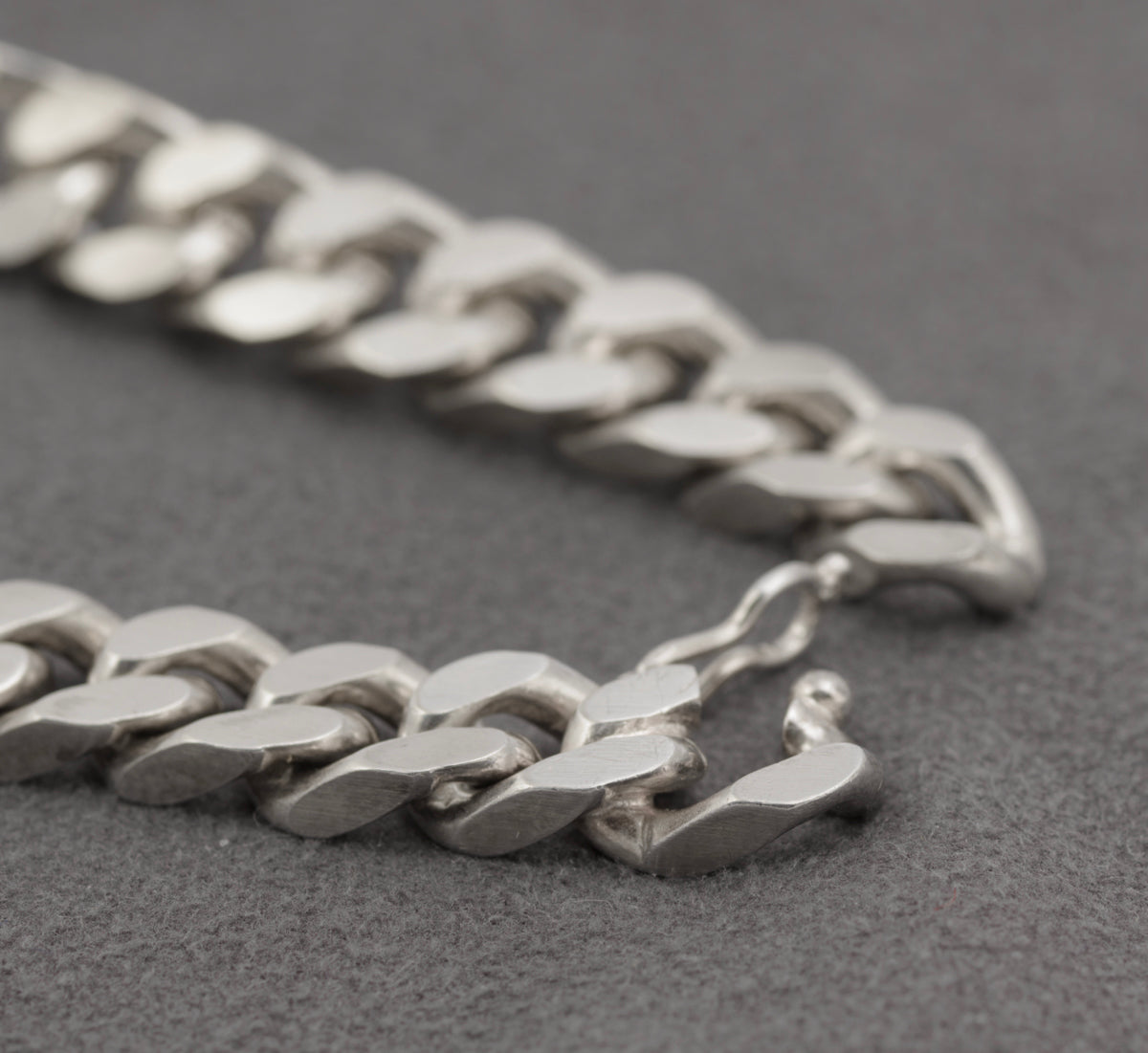 Vintage Ladies/Teens Sterling Silver Curb Chain Identity ID Bracelet Hallmarked (B2428)