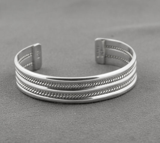 Vintage Mexican Sterling Silver Hand Made Bangle Bracelet Rope Twist Design (B2430)
