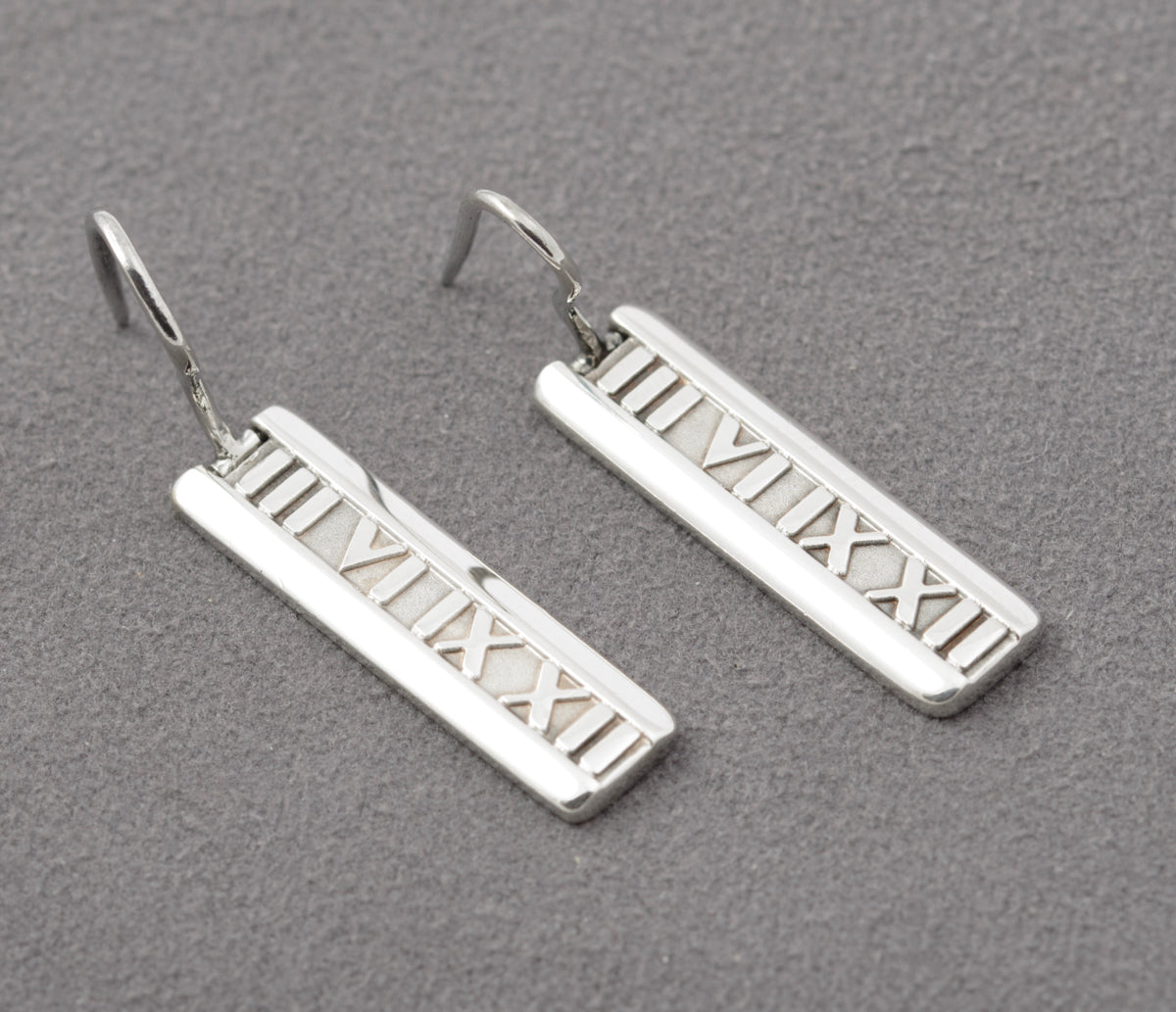 Pair Tiffany & Co Sterling Silver Atlas Bar Earrings Roman Numerals Pierced Ears (B2440)