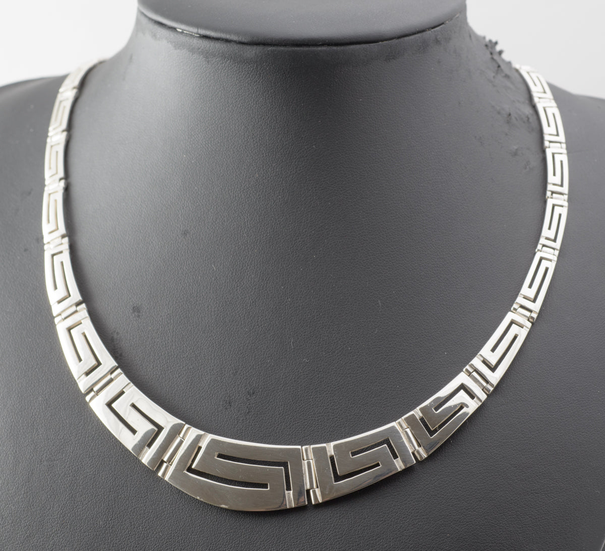Vintage Mexican Sterling Silver Graduated Panel Greek Key Necklace (B2447)