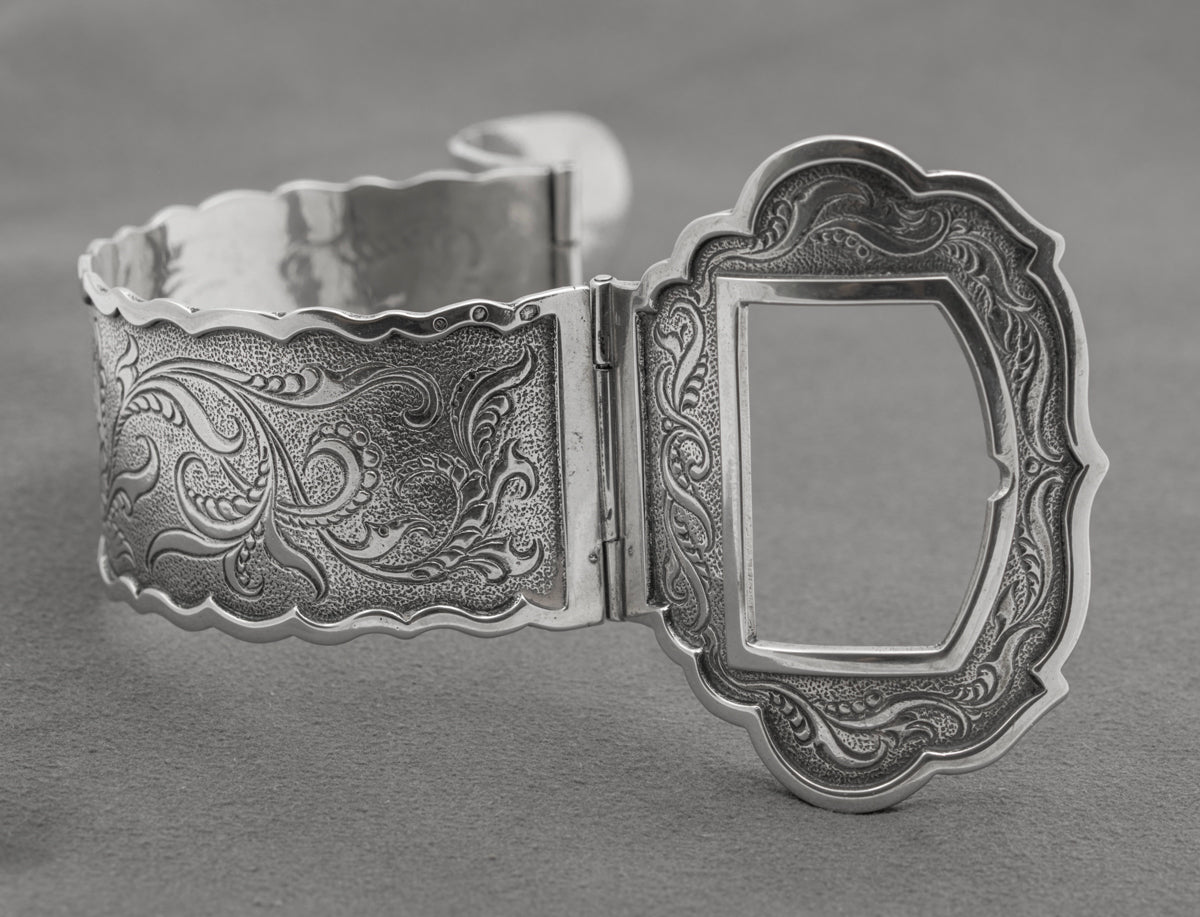 Vintage Dutch .833 Silver Fabulous Buckle Bangle/Bracelet Amsterdam Marks (B2453)