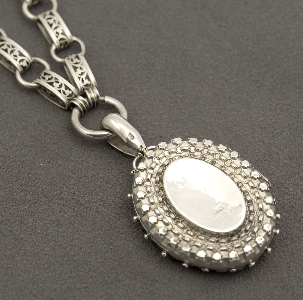 Antique Victorian Sterling Silver Locket & Fancy Book Chain Necklace Hallmarked (B2455)