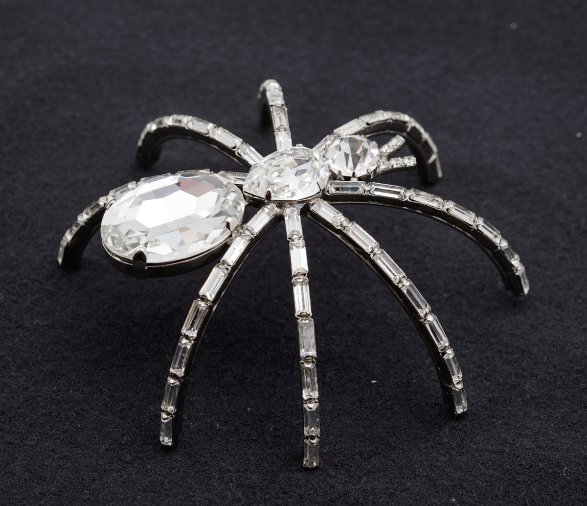 Vintage Butler & Wilson Iconic Large Spider Shoulder Brooch Pin - Boxed (B2460)