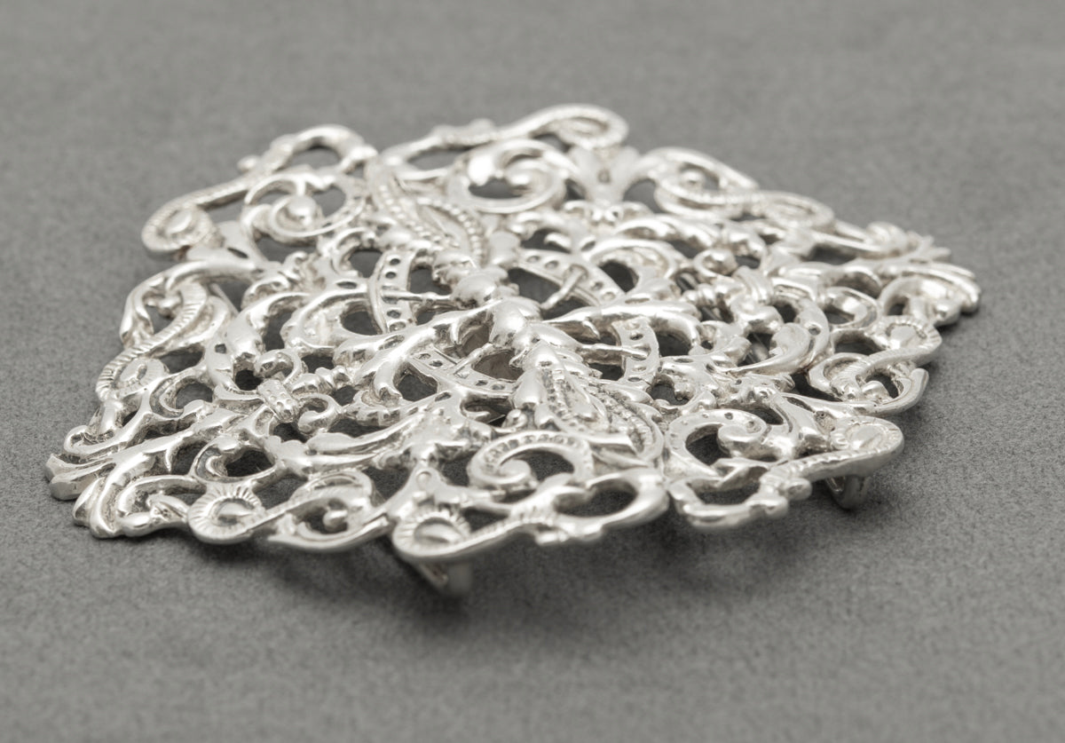 Vintage Hallmarked 1991 Sterling Silver Nurses Buckle Baroque Design (B2468)