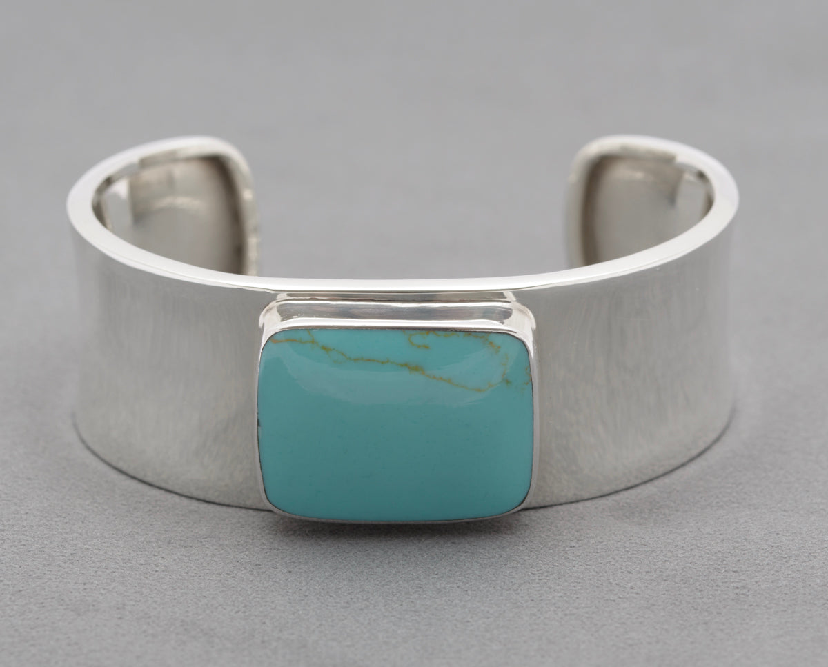 Vintage 925 Sterling Silver Cuff Bangle Bracelet With Large Natural Turquoise Cabochon (B2472)