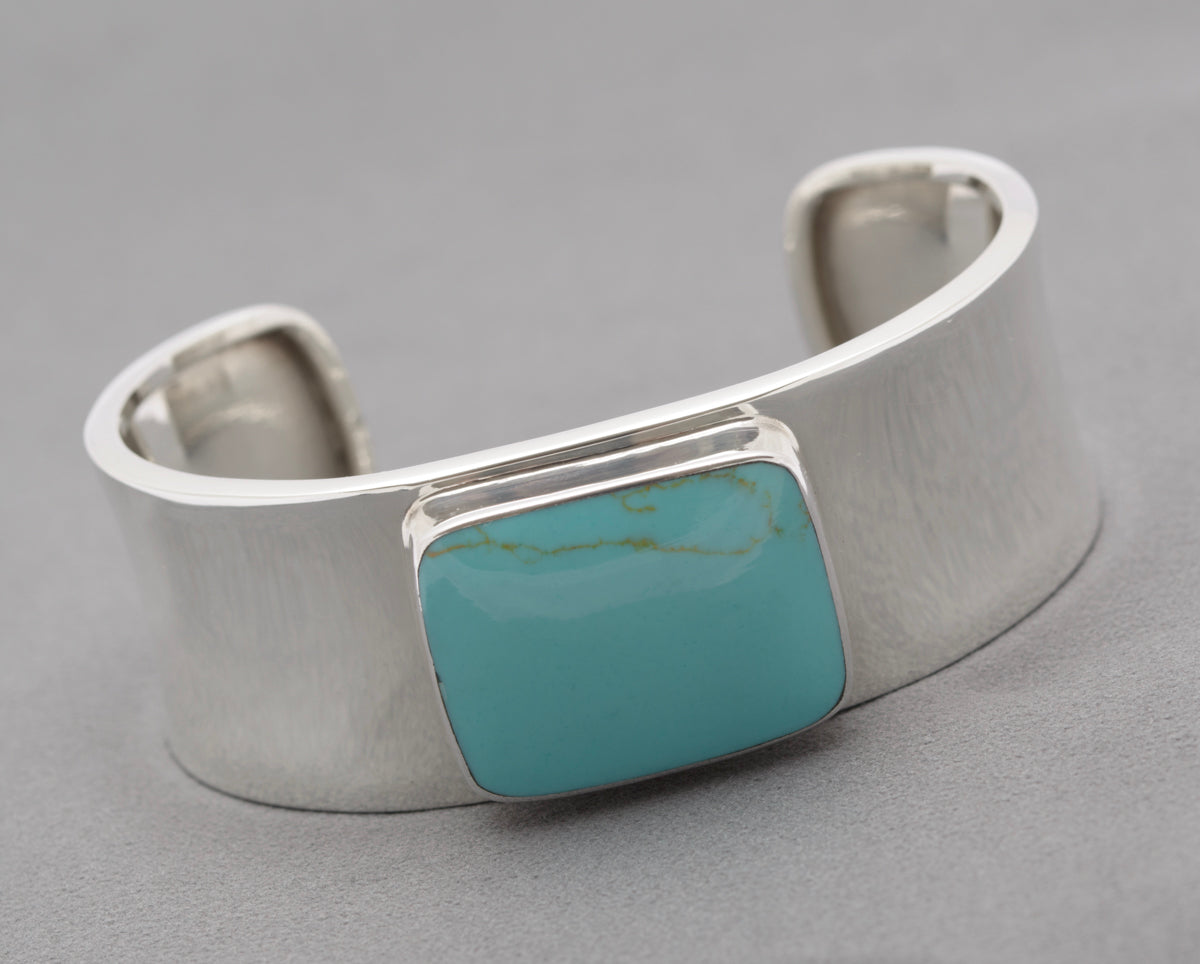 Vintage 925 Sterling Silver Cuff Bangle Bracelet With Large Natural Turquoise Cabochon (B2472)