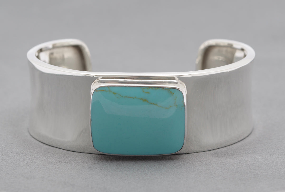 Vintage 925 Sterling Silver Cuff Bangle Bracelet With Large Natural Turquoise Cabochon (B2472)
