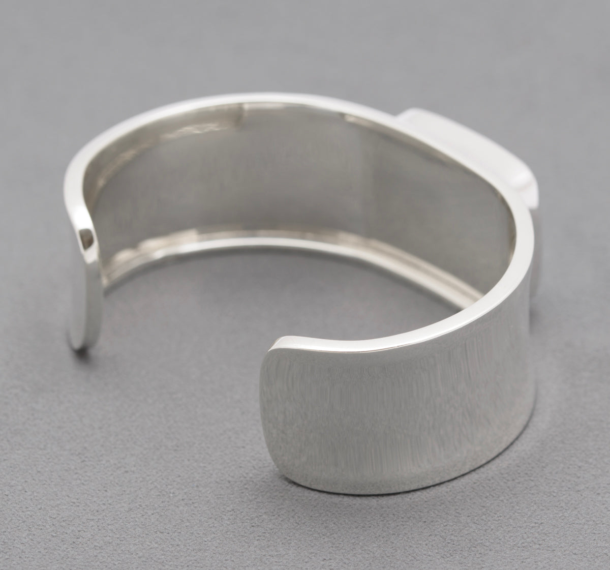 Vintage 925 Sterling Silver Cuff Bangle Bracelet With Large Natural Turquoise Cabochon (B2472)