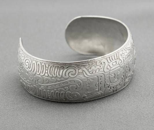 Vintage 925 Sterling Silver Bangle Bracelet Engraved Aztec Design (B2489)