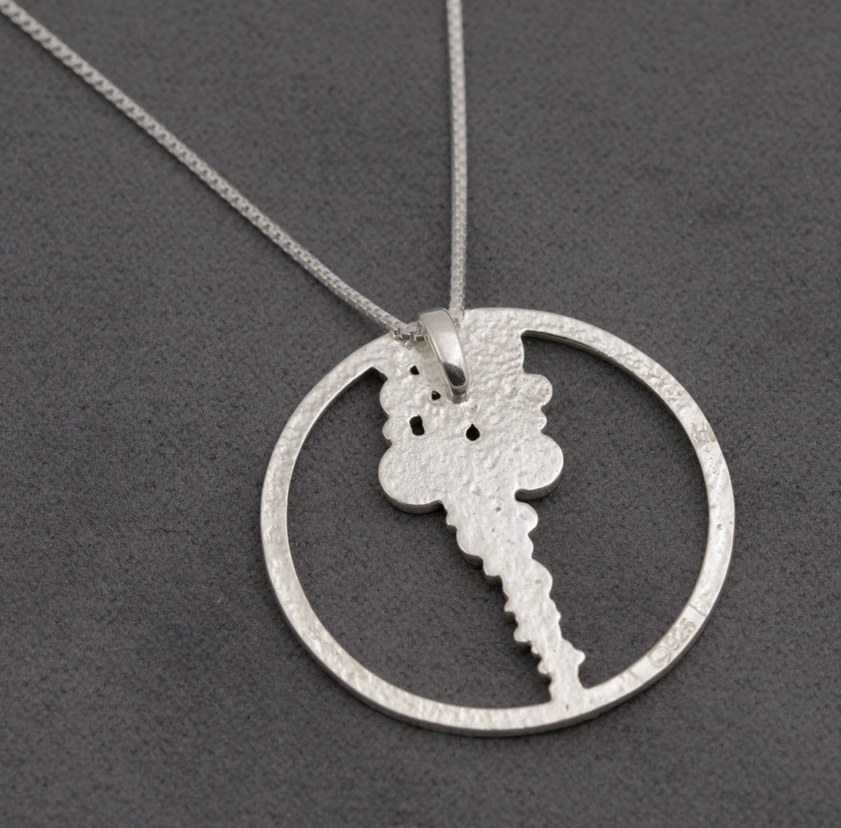 Malcolm Gray For Ortak Jewellery Drofn Sterling Silver & Enamel Pendant Necklace (B2497)