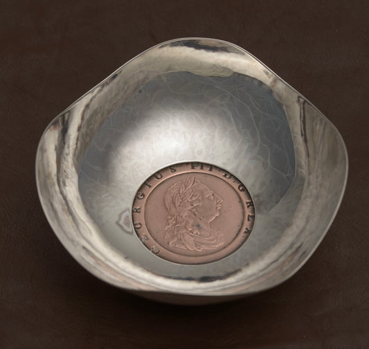 Antique Art Deco Sterling Silver Planished Dish & George III Cartwheel Penny (B2501)