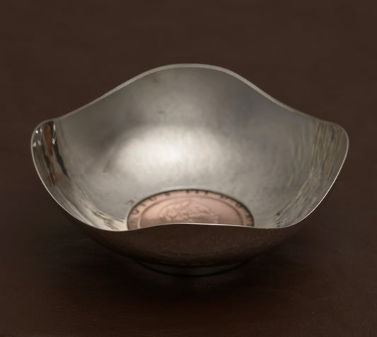 Antique Art Deco Sterling Silver Planished Dish & George III Cartwheel Penny (B2501)