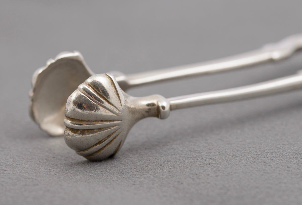 Pair Antique Georgian 18th Century Sterling Silver Sugar Tongs / Nips (B2502)