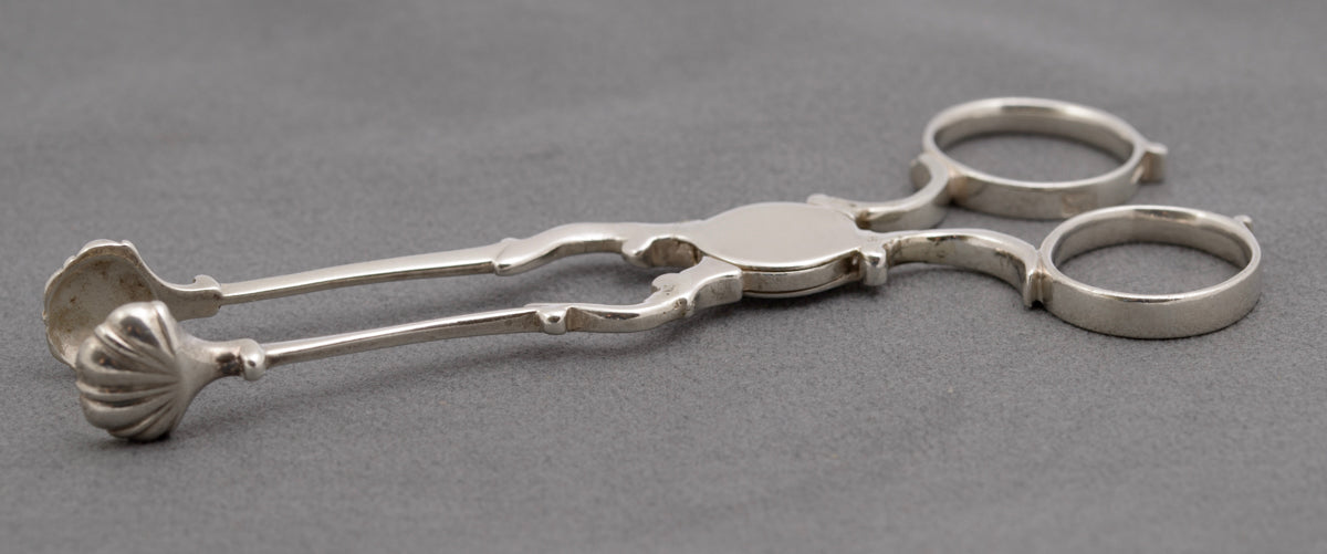 Pair Antique Georgian 18th Century Sterling Silver Sugar Tongs / Nips (B2502)