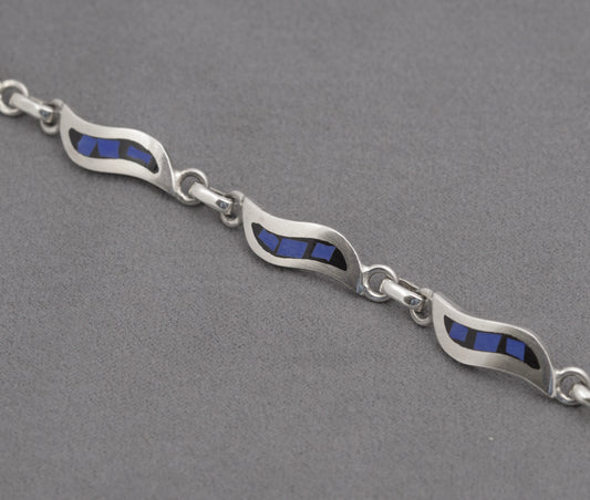 Vintage Mexican 925 Sterling Silver & Blue Stone Wave Bracelet c.1970's (B2507)