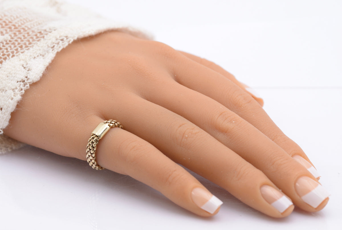 9ct Yellow Gold Chain Link Ring Italian Made & UK Hallmark For 2004 Size L to M (B2511)