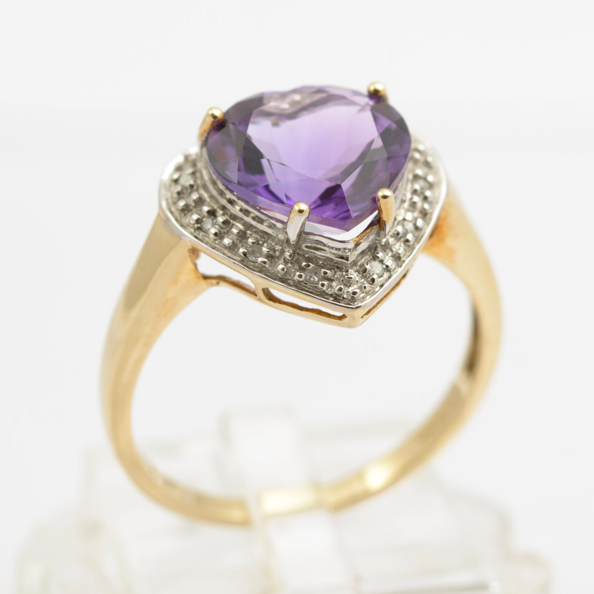 Vintage 9ct Gold & Large Heart Cut Amethyst & Diamond Halo Ring Size P (B2512)