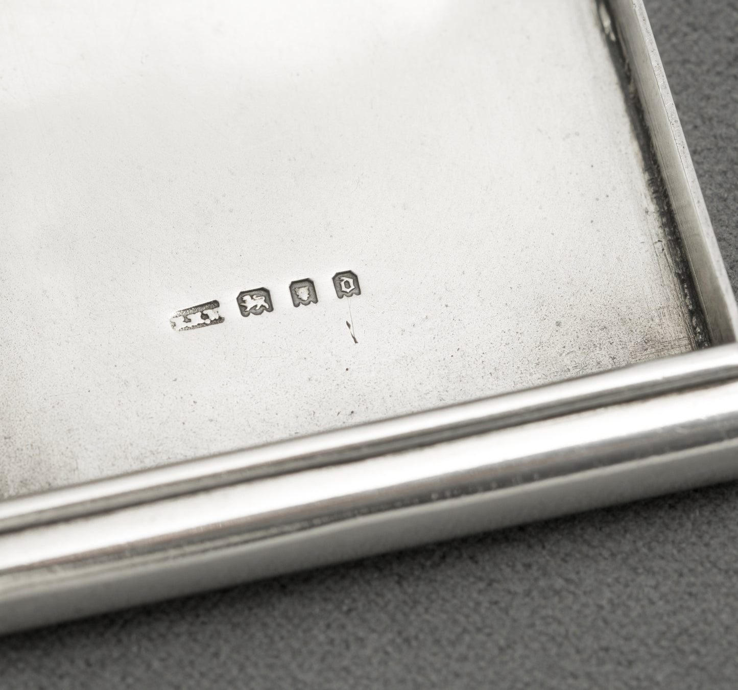 Antique Sterling Silver Rare Folding Vesta Case Philip Morris Hallmarked 1919 (B2514)