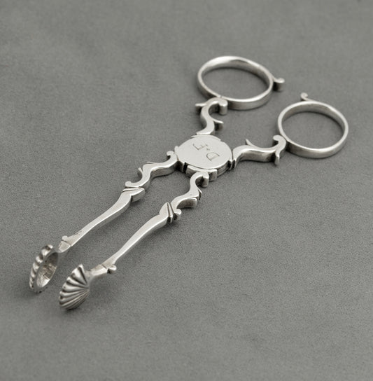 Antique Georgian Sterling Silver Sugar Tongs / Nips Mid 18th Century (B2521)