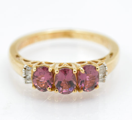 9ct Gold & Natural Tourmaline & Diamond Three Stone Ring Size N (B2545)
