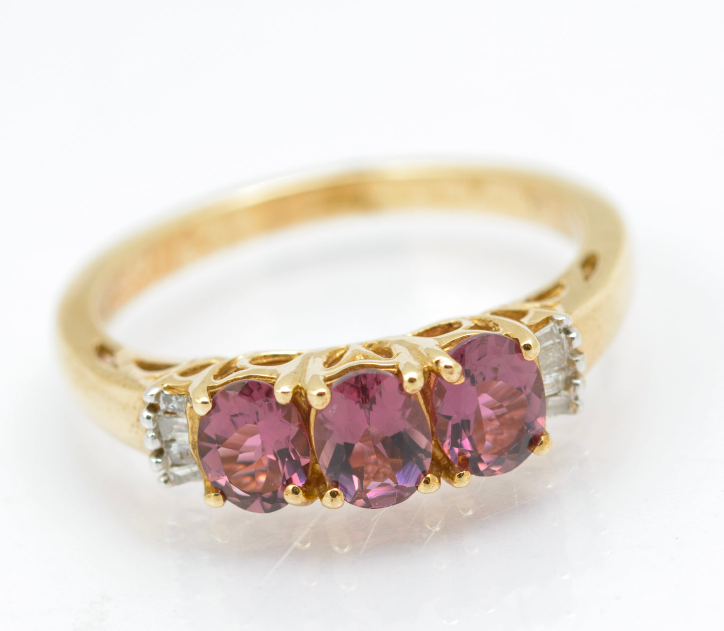 9ct Gold & Natural Tourmaline & Diamond Three Stone Ring Size N (B2545)