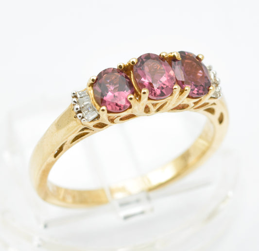 9ct Gold & Natural Tourmaline & Diamond Three Stone Ring Size N (B2545)