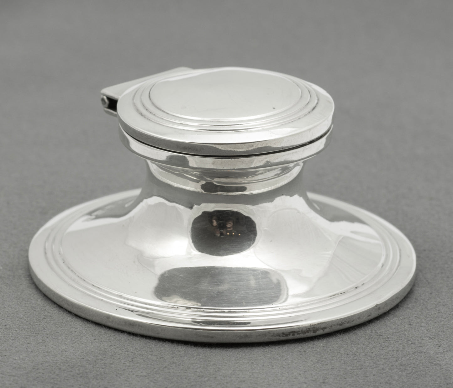 Antique Sterling Silver Capstan Inkwell Hallmarked 1912 Henry Matthews (B2549)